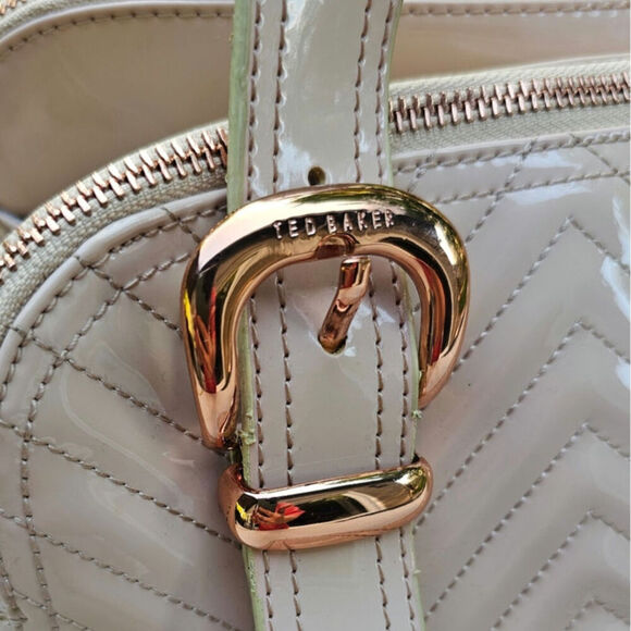 Ted Baker Quilted Patten Leather Vinyl Should Bag Rose Gold Hardware - Picture 6 of 16